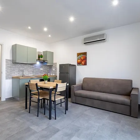 Emmeci House Дом отдыха Альгеро