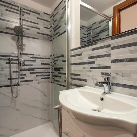 Дом отдыха Emmeci House